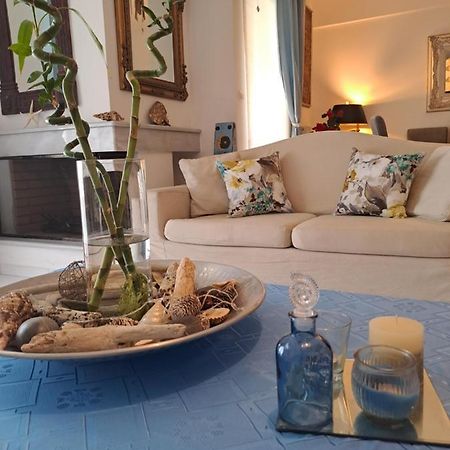 Sea & City - 10 Min Drive To The Beach & Athens Airport Apartment Markopoulo Mesogaias Bagian luar foto