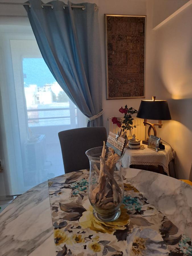 Sea & City - 10 Min Drive To The Beach & Athens Airport Apartment Markopoulo Mesogaias Bagian luar foto